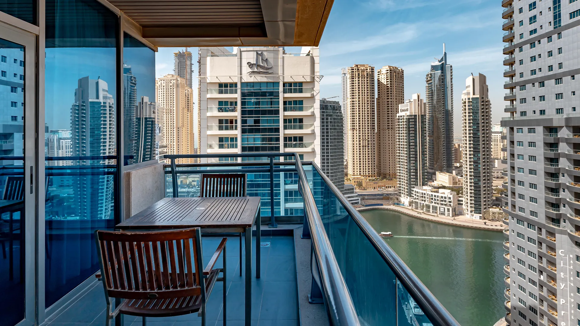 Radisson Blu Residence, Dubai Marina
