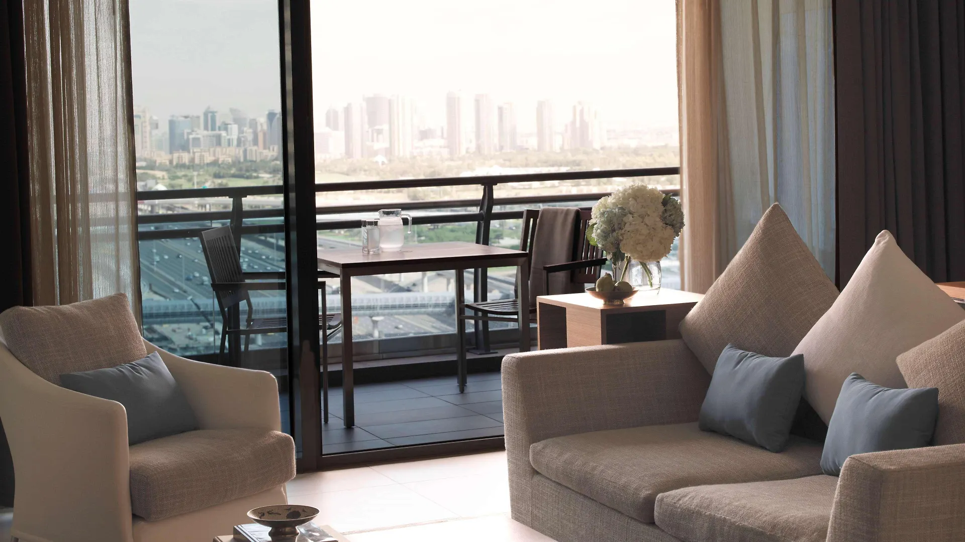 Aparthotel Radisson Blu Residence, Dubai Marina