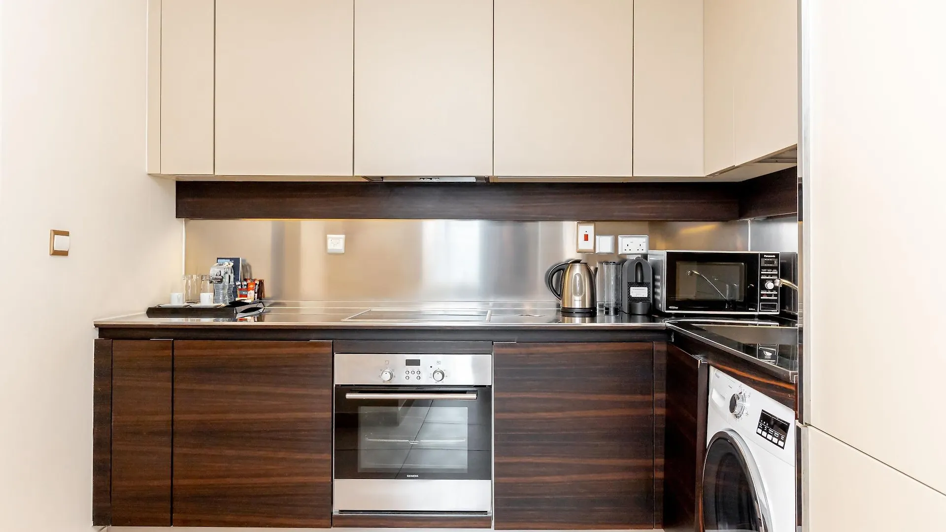 ***** Aparthotel Radisson Blu Residence, Dubai Marina United Arab Emirates